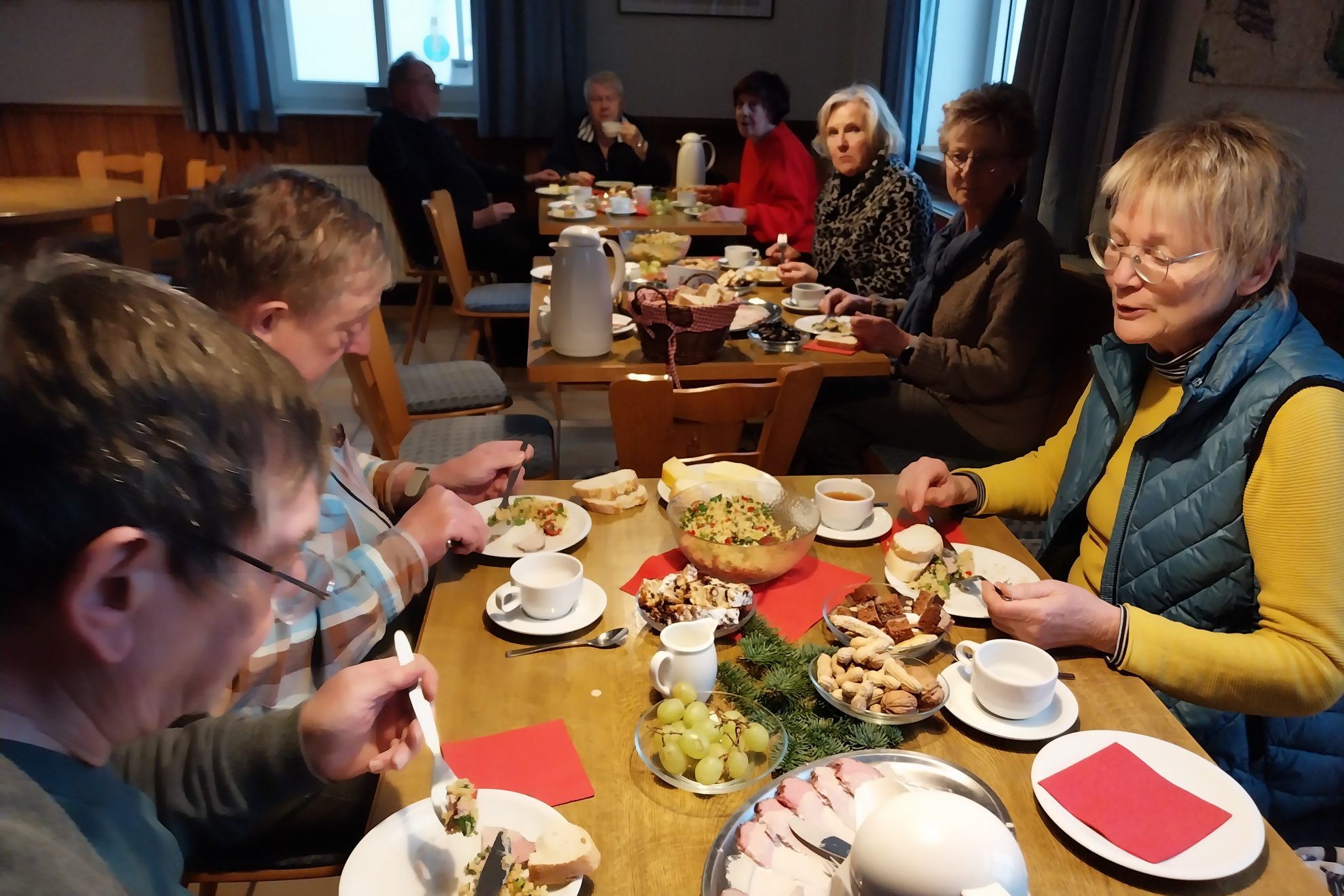 Gemütliche Weihnachtsfeier der AG 60 + › SPD Marburg